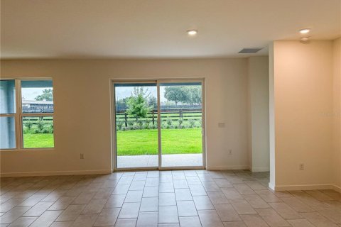 House in Ocala, Florida 3 bedrooms, 161.84 sq.m. № 2280120 - photo 15