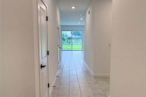 House in Ocala, Florida 3 bedrooms, 161.84 sq.m. № 2280120 - photo 3