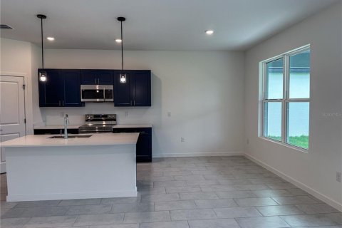 House in Ocala, Florida 3 bedrooms, 161.84 sq.m. № 2280120 - photo 13