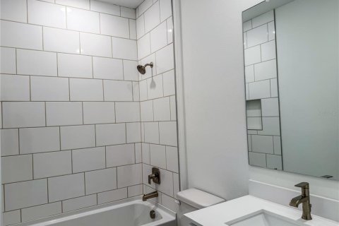 House in Ocala, Florida 3 bedrooms, 161.84 sq.m. № 2280120 - photo 5