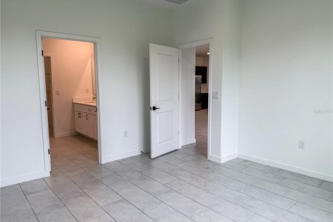 House in Ocala, Florida 3 bedrooms, 161.84 sq.m. № 2280120 - photo 17