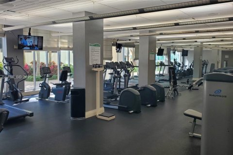 Condominio en venta en Hollywood, Florida, 1 dormitorio, 81.2 m2 № 1985744 - foto 15