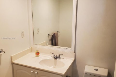 Condominio en venta en Hollywood, Florida, 1 dormitorio, 81.2 m2 № 1985744 - foto 10