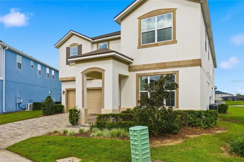 Casa en venta en Kissimmee, Florida, 9 dormitorios, 405.33 m2 № 2386106 - foto 3