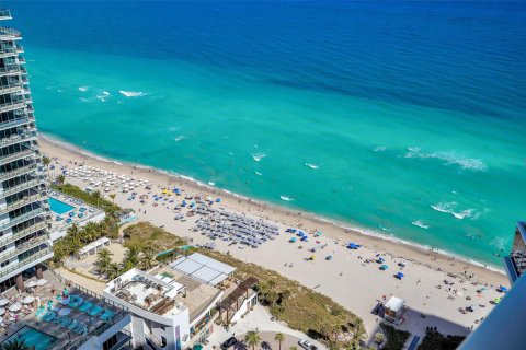 Condo in Hallandale Beach, Florida, 2 bedrooms  № 1704040 - photo 22