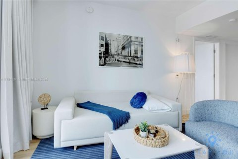 Condominio en venta en Miami, Florida, 1 dormitorio, 55.18 m2 № 1706600 - foto 9