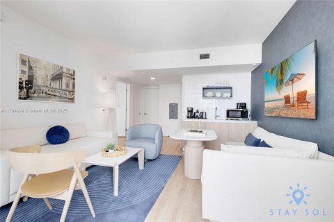 Condominio en venta en Miami, Florida, 1 dormitorio, 55.18 m2 № 1706600 - foto 17