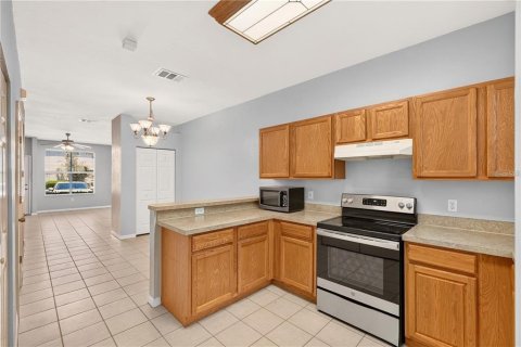 Touwnhouse à louer à Gainesville, Floride: 2 chambres, 109.25 m2 № 2422799 - photo 9