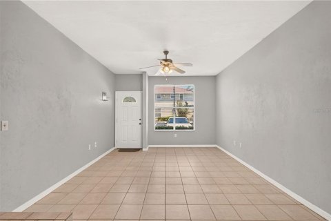 Touwnhouse à louer à Gainesville, Floride: 2 chambres, 109.25 m2 № 2422799 - photo 5