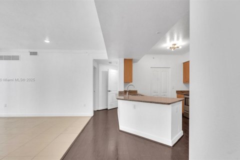 Copropriété à vendre à Hollywood, Floride: 2 chambres, 108.14 m2 № 1852055 - photo 7