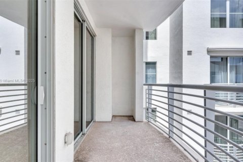 Copropriété à vendre à Hollywood, Floride: 2 chambres, 108.14 m2 № 1852055 - photo 16