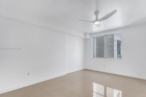 Copropriété à vendre à Hollywood, Floride: 2 chambres, 108.14 m2 № 1852055 - photo 8