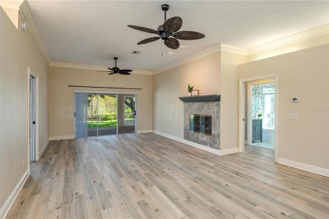 Casa en venta en Winter Haven, Florida, 3 dormitorios, 191.94 m2 № 2386015 - foto 4