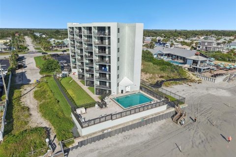 Condo in New Smyrna Beach, Florida, 1 bedroom  № 1910148 - photo 20