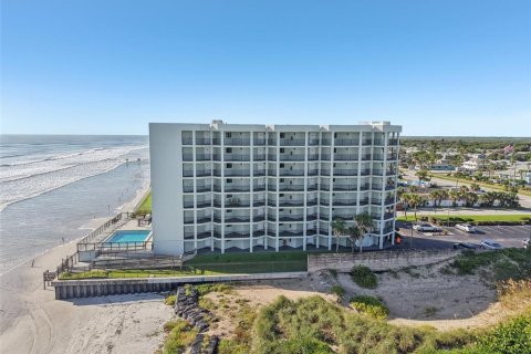 Condo in New Smyrna Beach, Florida, 1 bedroom  № 1910148 - photo 18