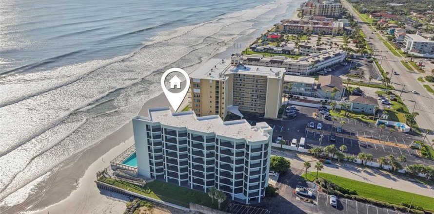 Condo in New Smyrna Beach, Florida, 1 bedroom № 1910148