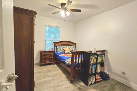 House in Casselberry, Florida 4 bedrooms, 188.96 sq.m. № 1916589 - photo 15