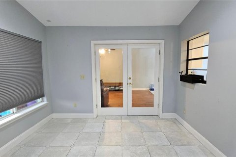 House in Casselberry, Florida 4 bedrooms, 188.96 sq.m. № 1916589 - photo 19
