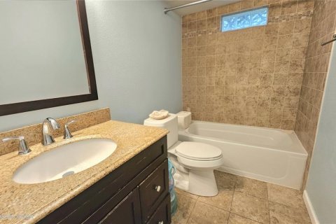 House in Casselberry, Florida 4 bedrooms, 188.96 sq.m. № 1916589 - photo 17