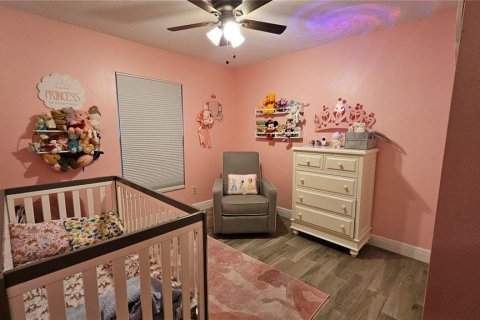 House in Casselberry, Florida 4 bedrooms, 188.96 sq.m. № 1916589 - photo 16