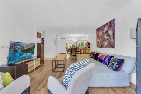 Copropriété à vendre à Aventura, Floride: 2 chambres, 98.29 m2 № 1889208 - photo 8