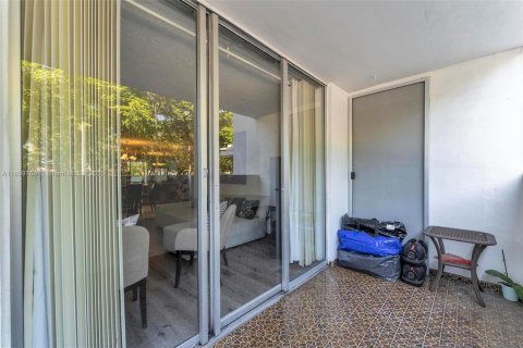 Copropriété à vendre à Aventura, Floride: 2 chambres, 98.29 m2 № 1889208 - photo 27