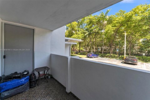 Copropriété à vendre à Aventura, Floride: 2 chambres, 98.29 m2 № 1889208 - photo 25