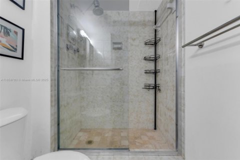 Copropriété à vendre à Aventura, Floride: 2 chambres, 98.29 m2 № 1889208 - photo 19