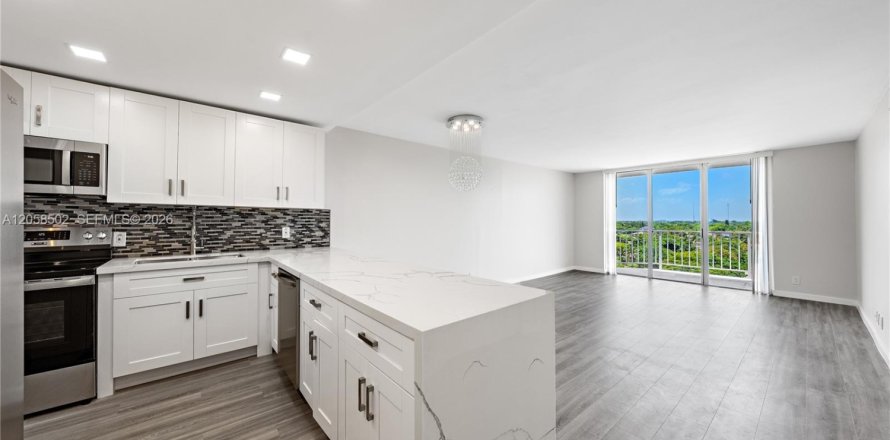Condo à North Miami Beach, Floride, 1 chambre  № 2168777
