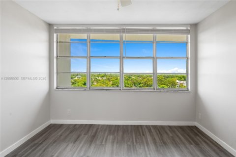 Copropriété à louer à North Miami Beach, Floride: 1 chambre, 72.46 m2 № 2168777 - photo 18