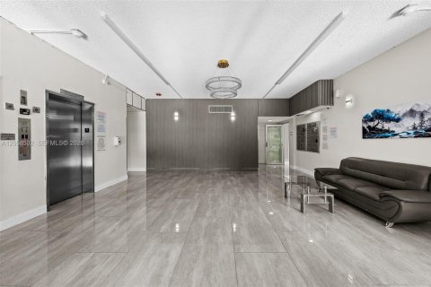 Copropriété à louer à North Miami Beach, Floride: 1 chambre, 72.46 m2 № 2168777 - photo 30