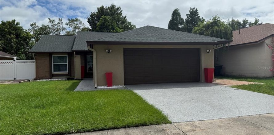 Casa en Orlando, Florida 3 dormitorios, 130.99 m2 № 1899247