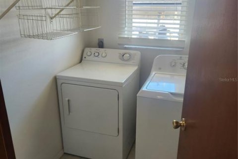 House in Venice, Florida 2 bedrooms, 93.18 sq.m. № 1529218 - photo 16