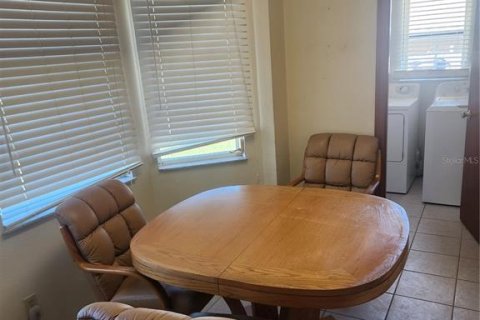 House in Venice, Florida 2 bedrooms, 93.18 sq.m. № 1529218 - photo 15
