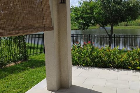 Villa ou maison à vendre à Bradenton, Floride: 5 chambres, 226.59 m2 № 2212129 - photo 26