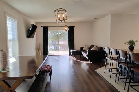 Villa ou maison à vendre à Bradenton, Floride: 5 chambres, 226.59 m2 № 2212129 - photo 8