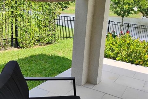 Villa ou maison à vendre à Bradenton, Floride: 5 chambres, 226.59 m2 № 2212129 - photo 25