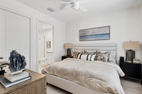 Condo in Sarasota, Florida, 2 bedrooms  № 1828459 - photo 15