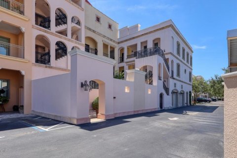 Condo in Sarasota, Florida, 2 bedrooms  № 1828459 - photo 30