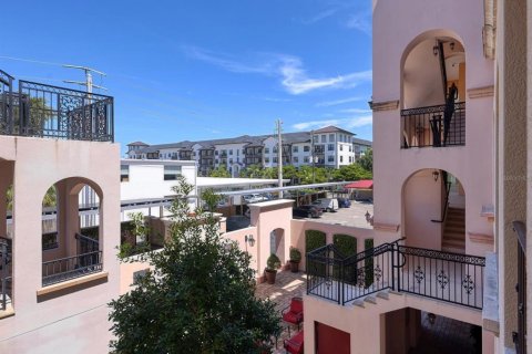 Condo in Sarasota, Florida, 2 bedrooms  № 1828459 - photo 1