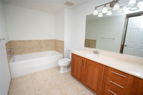 Condominio en venta en Coral Gables, Florida, 1 dormitorio, 87.05 m2 № 1888266 - foto 24