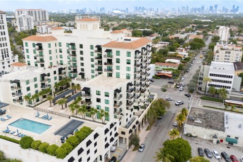 Condominio en venta en Coral Gables, Florida, 1 dormitorio, 87.05 m2 № 1888266 - foto 4