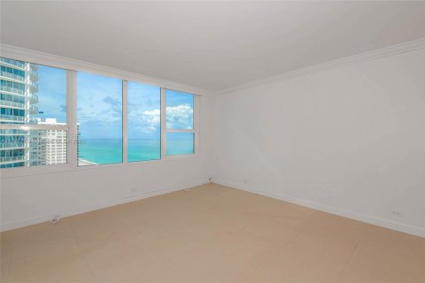 Condo in Hollywood, Florida, 1 bedroom  № 2059679 - photo 4