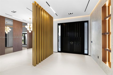 Casa en venta en Miami, Florida, 4 dormitorios, 313.92 m2 № 1951365 - foto 7