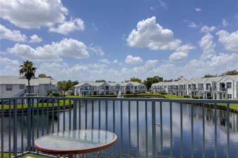 Condo in Orlando, Florida, 2 bedrooms  № 1857985 - photo 23