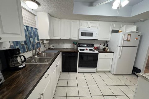 Copropriété à louer à Bradenton, Floride: 2 chambres, 106.28 m2 № 2214589 - photo 26