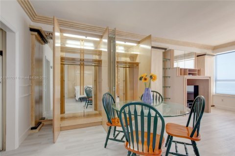 Снять в аренду кондоминиум в Майами-Бич, Флорида 64.47м2, № 1958286 - фото 8