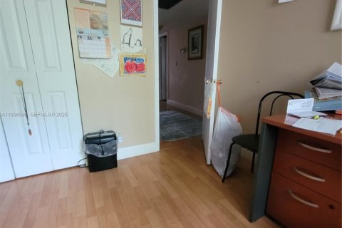Copropriété à vendre à Hallandale Beach, Floride: 2 chambres, 134.71 m2 № 1957170 - photo 27