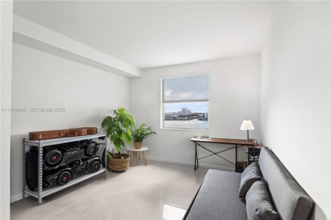 Condominio en venta en Sunny Isles Beach, Florida, 2 dormitorios, 103.68 m2 № 2029492 - foto 9