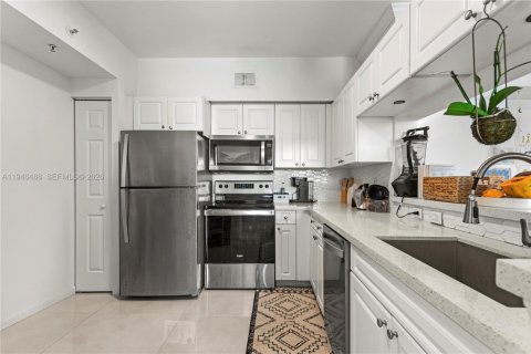 Condominio en venta en Sunny Isles Beach, Florida, 2 dormitorios, 103.68 m2 № 2029492 - foto 4